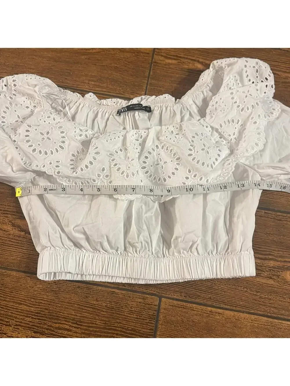 ZARA cute off the shoulder long sleeved crop top size small